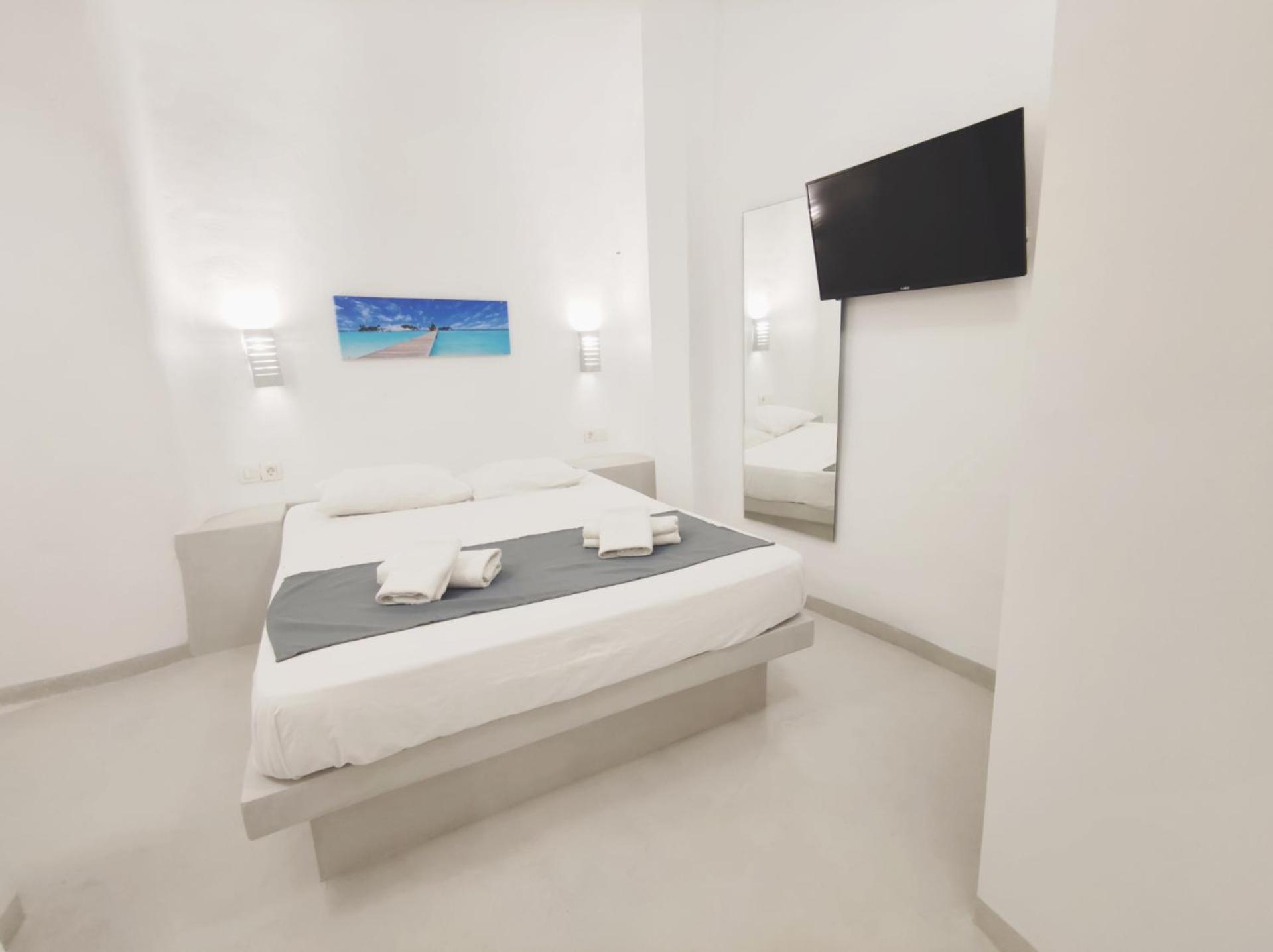 Low Cost Fira Center Rooms Dış mekan fotoğraf